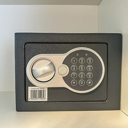 Apartman Lux Self Check-In ヴィロヴィティツァ エクステリア 写真